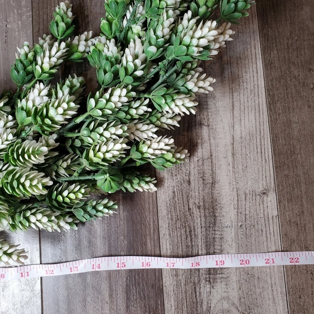 N/A artificial greenery